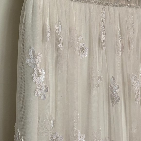 ADRIANNA PAPELL WHITE/CREAM LACE BEADED DRESS - Picture 9 of 10